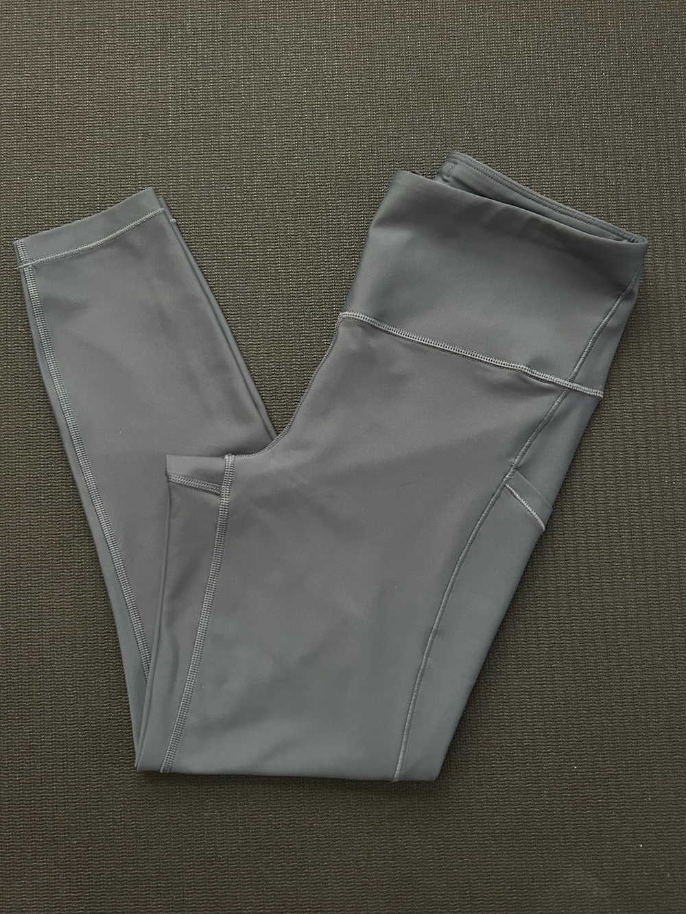Athleta Interval Stash 7/8 Tight slate blue size small